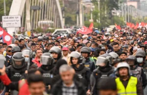 Sąd w Nepalu zwraca się do rządu z prośbą o wyjaśnienia w sprawie aresztowania Oli