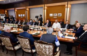 Prowincje podzielą się ciężarem dotacji naftowych w ramach formuły NFC