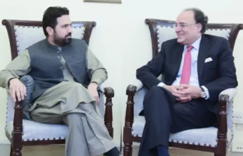 Minister finansów zapewnia KP CM Afridi o „pełnym wsparciu” w rozwiązaniu wszystkich „spraw zasadnych”