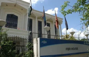 FBR nie osiąga celu w zakresie zbiórki o 612 miliardów rupii