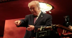 Trump wygłosi przemówienie do narodu o 21:00 czasu wschodniego i przedstawi zakończenie wojny w Iranie, podczas gdy Waszyngton będzie debatował nad kolejnym etapem