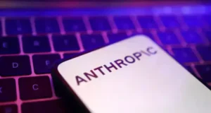 Anthropic udostępnia część kodu źródłowego narzędzia AI z powodu „błędu”