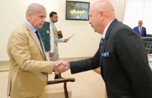 Premier Shehbaz omawia możliwości inwestycyjne, gospodarkę cyfrową z szefem grupy VEON