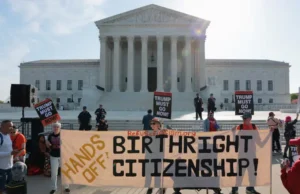 Po raz pierwszy w historii Trump bierze udział w rozprawach Sądu Najwyższego dotyczących ograniczenia obywatelstwa wynikającego z pierworodztwa