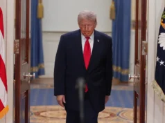 Demokraci żądają zawieszenia broni, podczas gdy Trump broni kosztownej wojny z Iranem